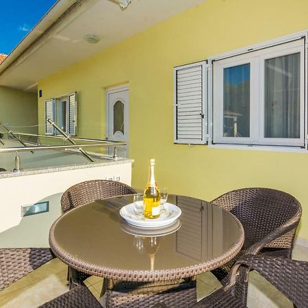 Apartman Mladenka Sukošan 外观 照片