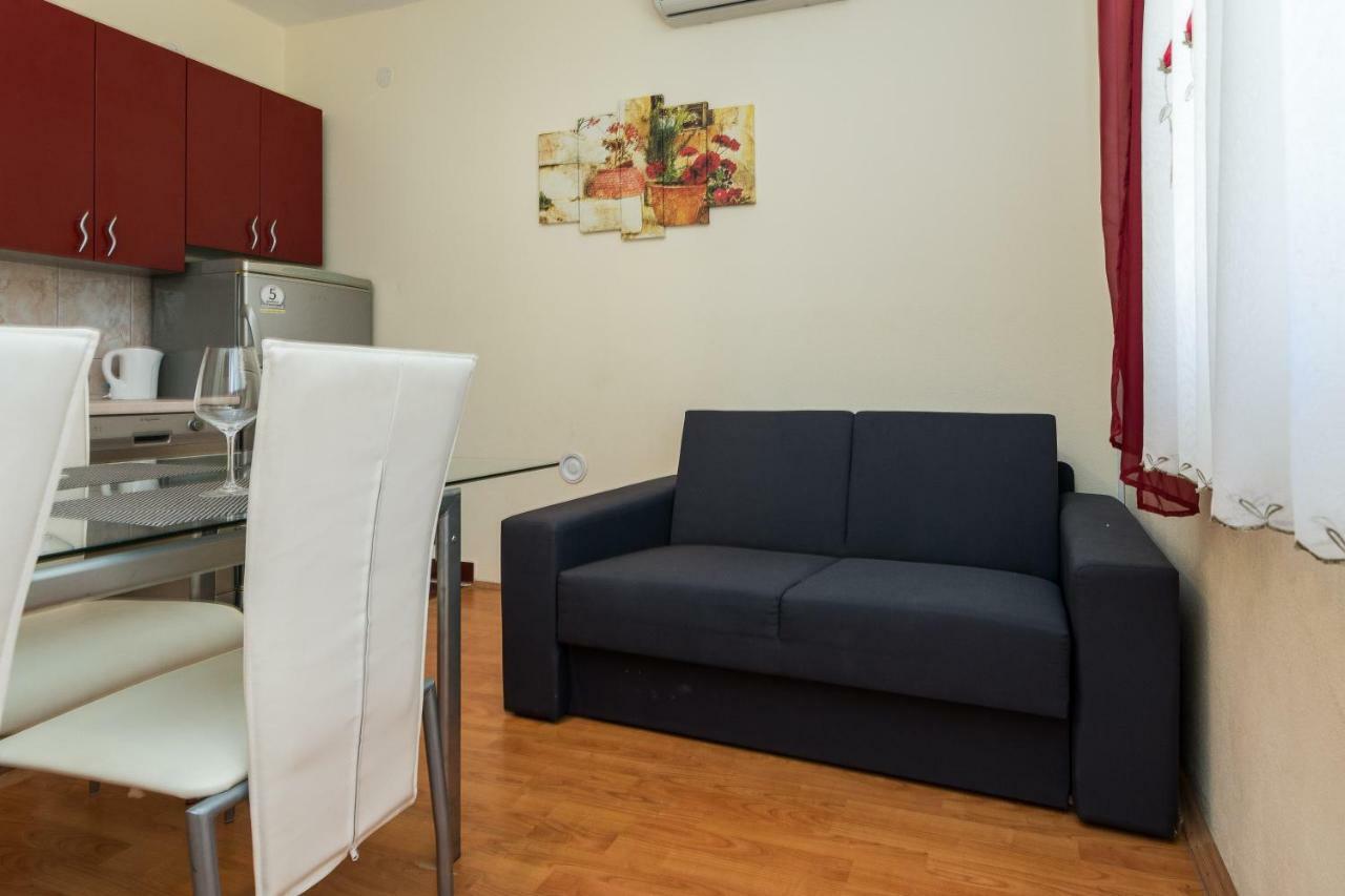 Apartman Mladenka Sukošan 外观 照片
