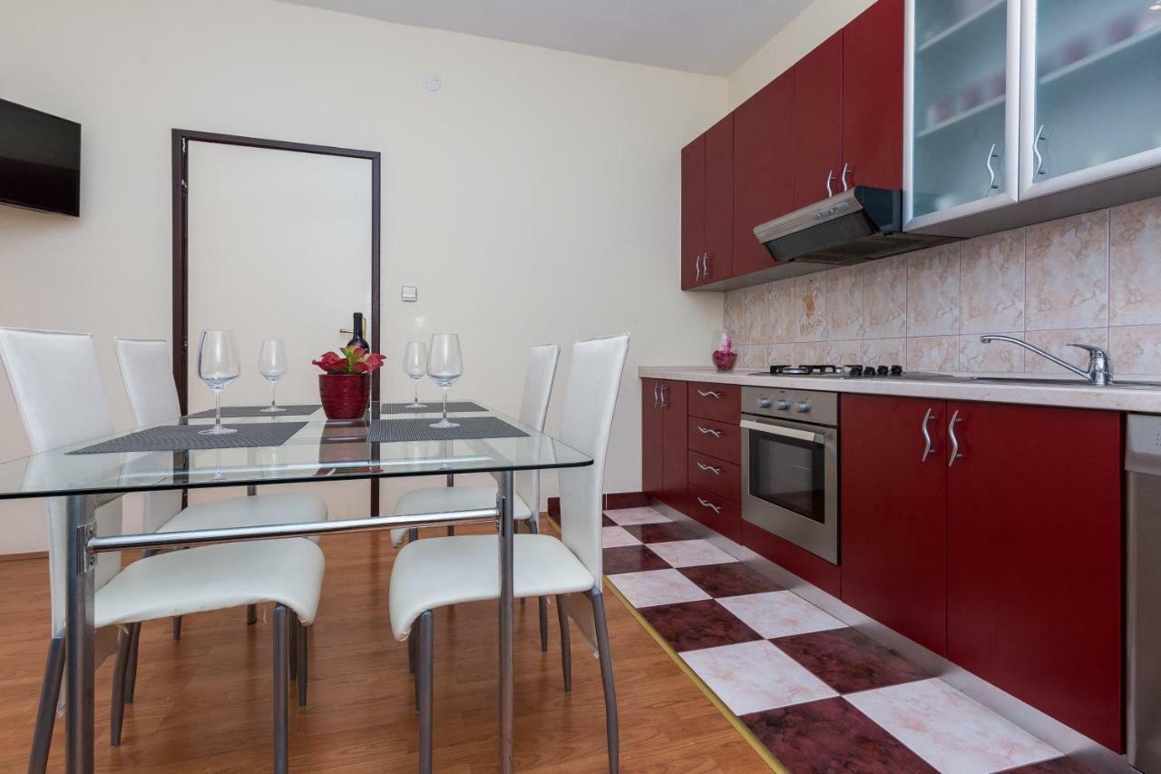 Apartman Mladenka Sukošan 外观 照片
